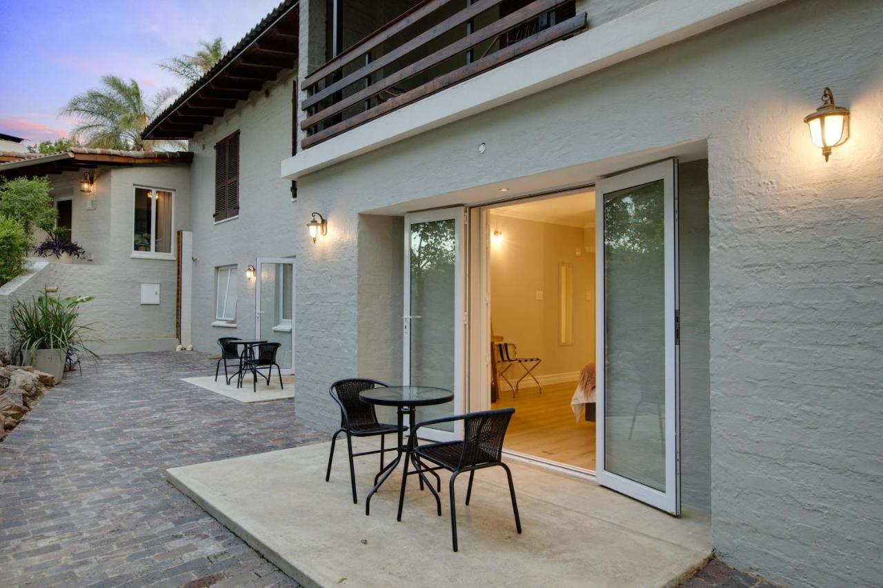 Amberhall Guesthouse Johannesbourg Extérieur photo